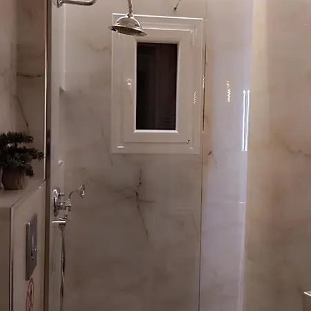Casa Di Marmora